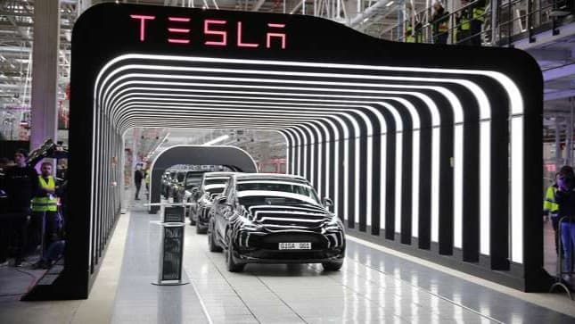 The Tesla Phenomenon: Redefining Investor Loyalty